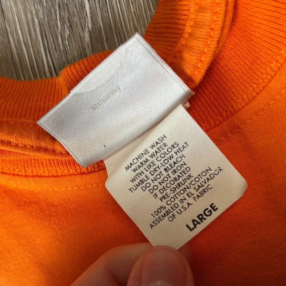 Disney Store Donald Duck T Shirt Mens Large Orange Complaint Department Graphic